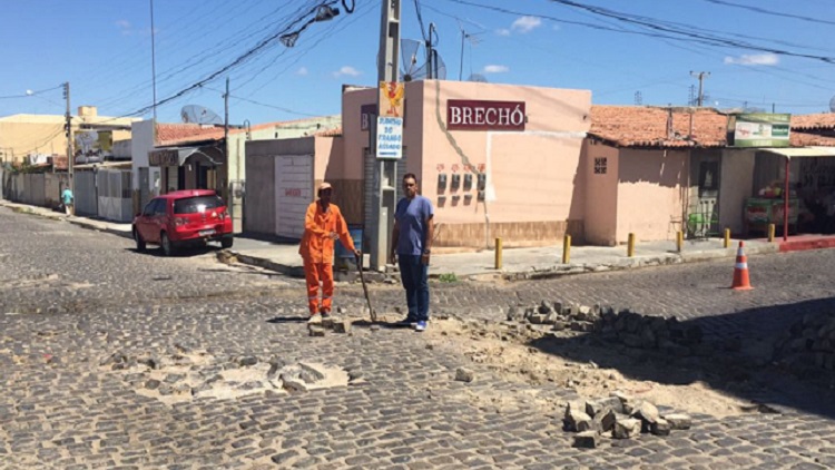 Solicita O De Gabriel Menezes Atendida E Opera O Tapa Buraco Chega