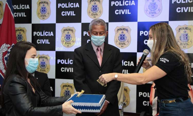 Pol Cia Civil Da Bahia Convoca Aprovados No Concurso De Um Deles