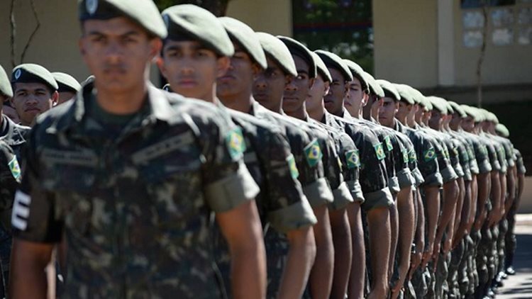 Alistamento Militar: Jovens que completam 18 anos em 2022